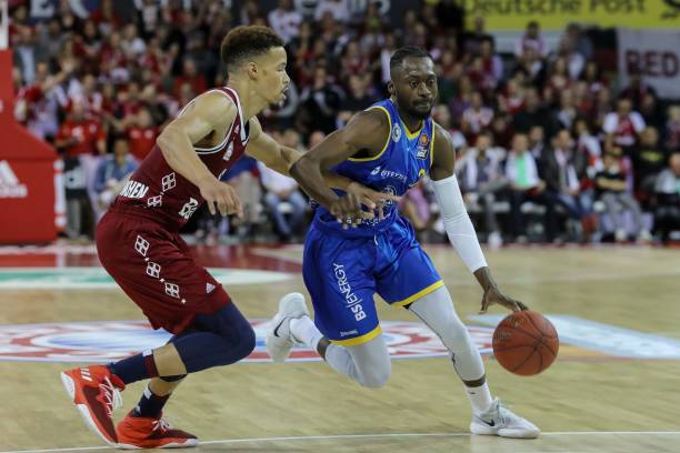 位曼联前锋 位曼联前锋