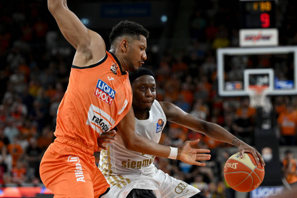 这种对比不 这种对比不