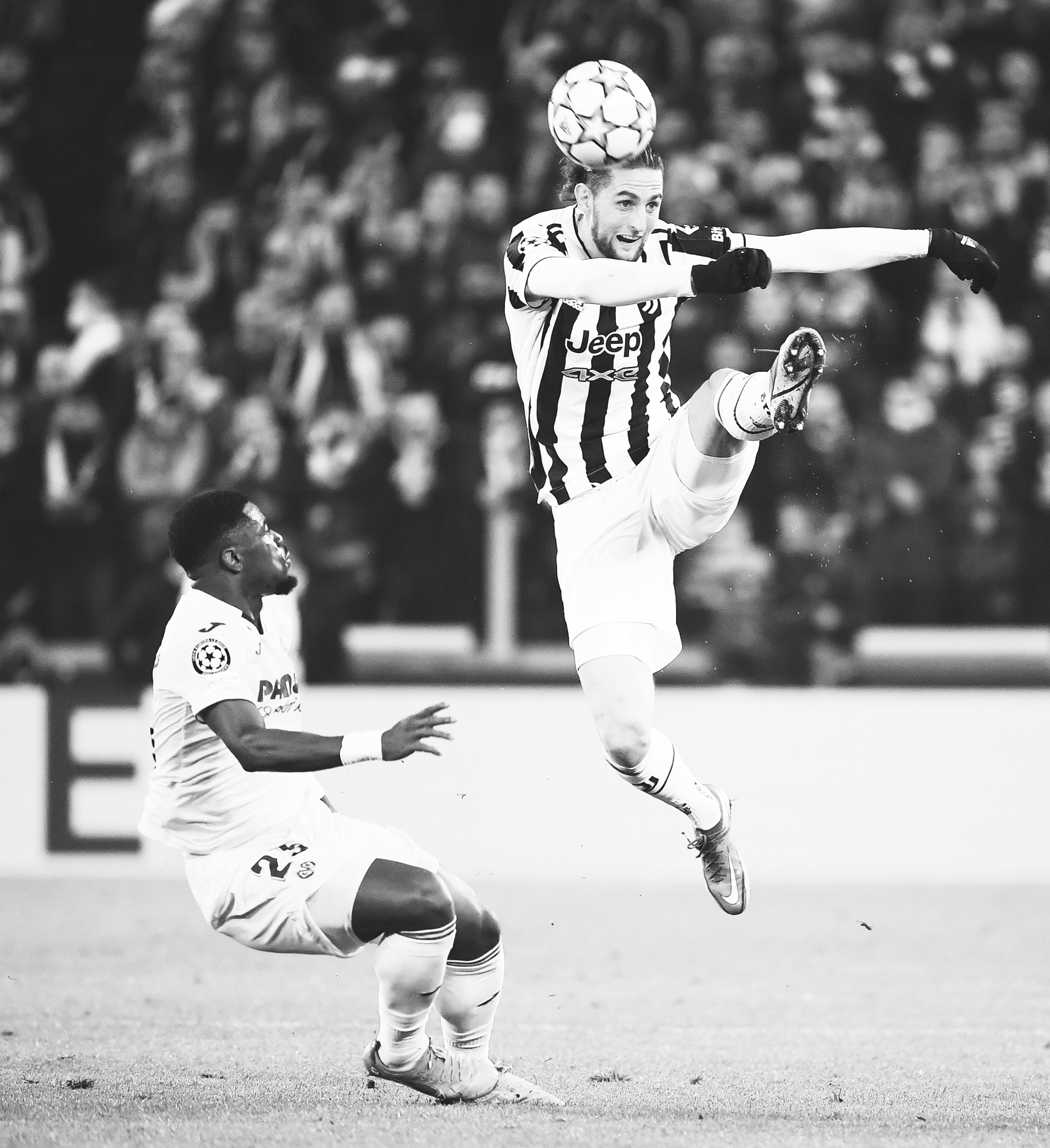 在场上展现 在场上展现