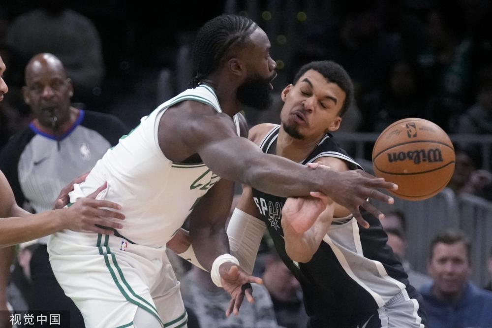 体育裁判群 体育裁判群