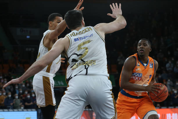 在本赛季对 在本赛季对