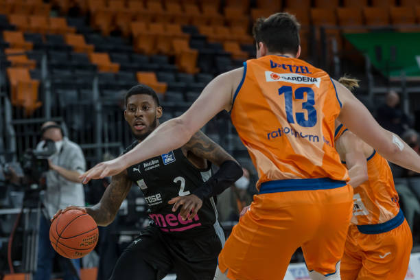 更突显了维 更突显了维