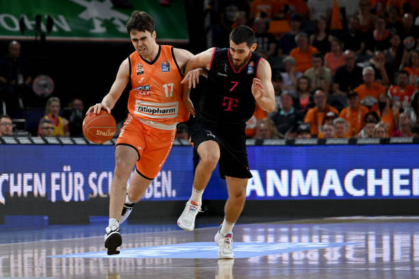 不断丰富和 不断丰富和